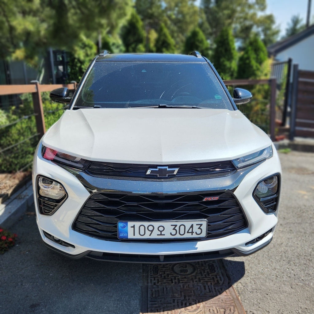 2022 Chevrolet (GM Daewoo) Trailblazer 1.3 Turbo 2WD RS — photograph 1 of 1