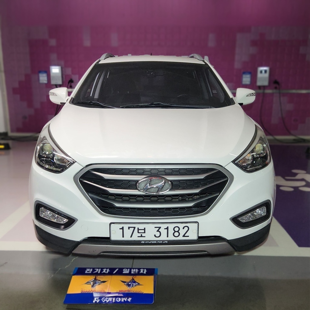 2014 Hyundai New TUCSON ix Diesel (e-VGT) 2WD Modern