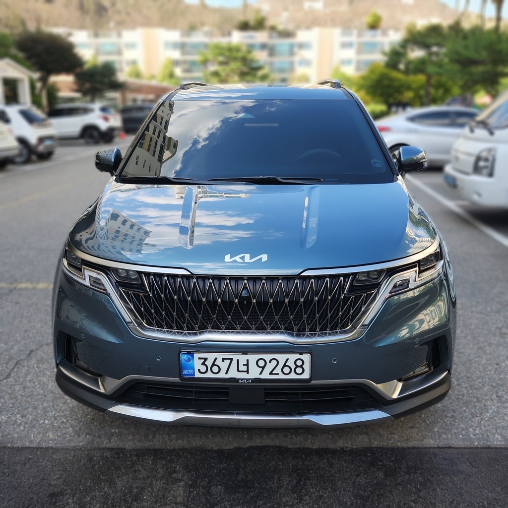 2023 Kia CARNIVAL 4 Generation Gasoline 7-seater Signature — photograph 1 of 1