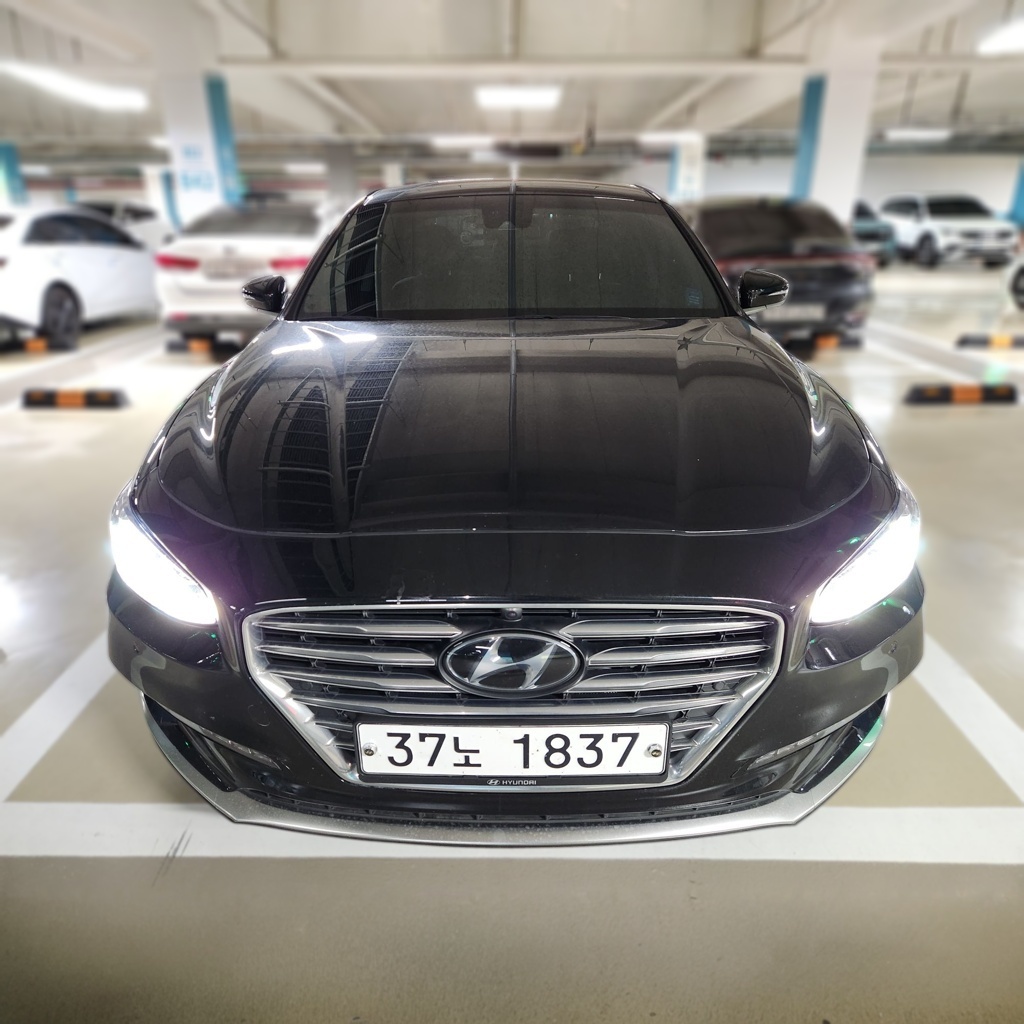 2019 Hyundai GRANDEUR IG Hybrid EXCLUSIVE SPECIAL — Korean import available from KcarDeals