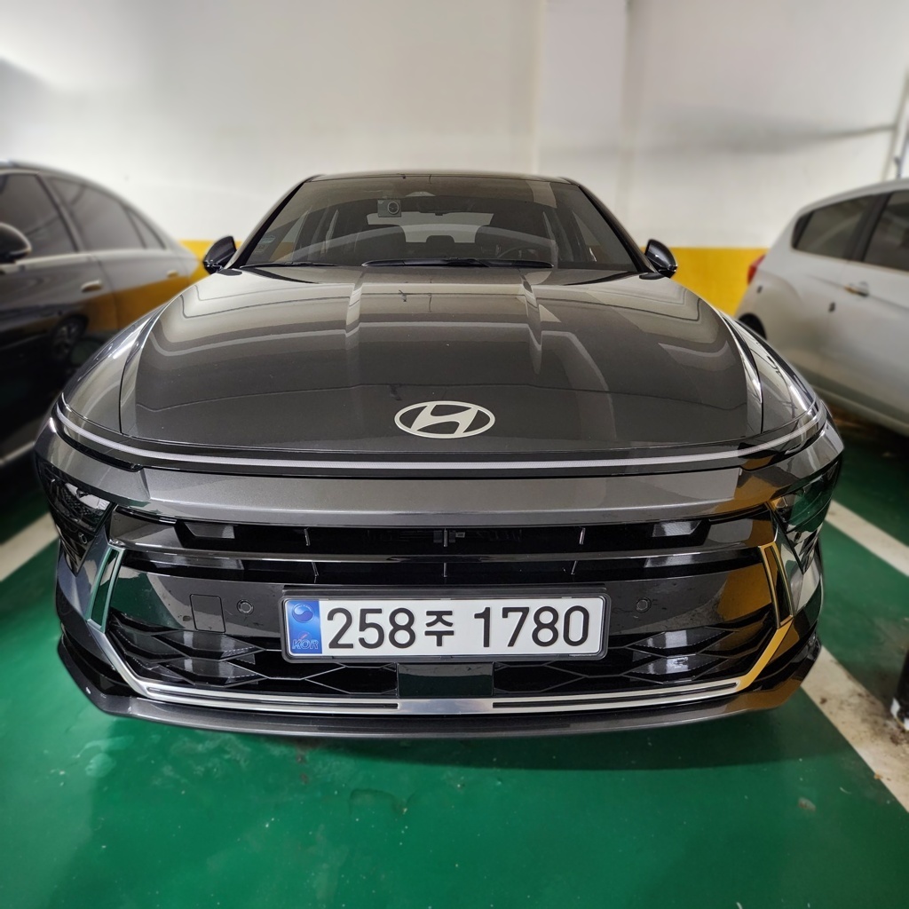 2025 Hyundai SONATA The Edge Hybrid (DN8) Premium — photograph 1 of 1