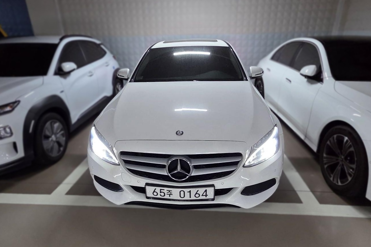 Mercedes-Benz C-Class (W205)
