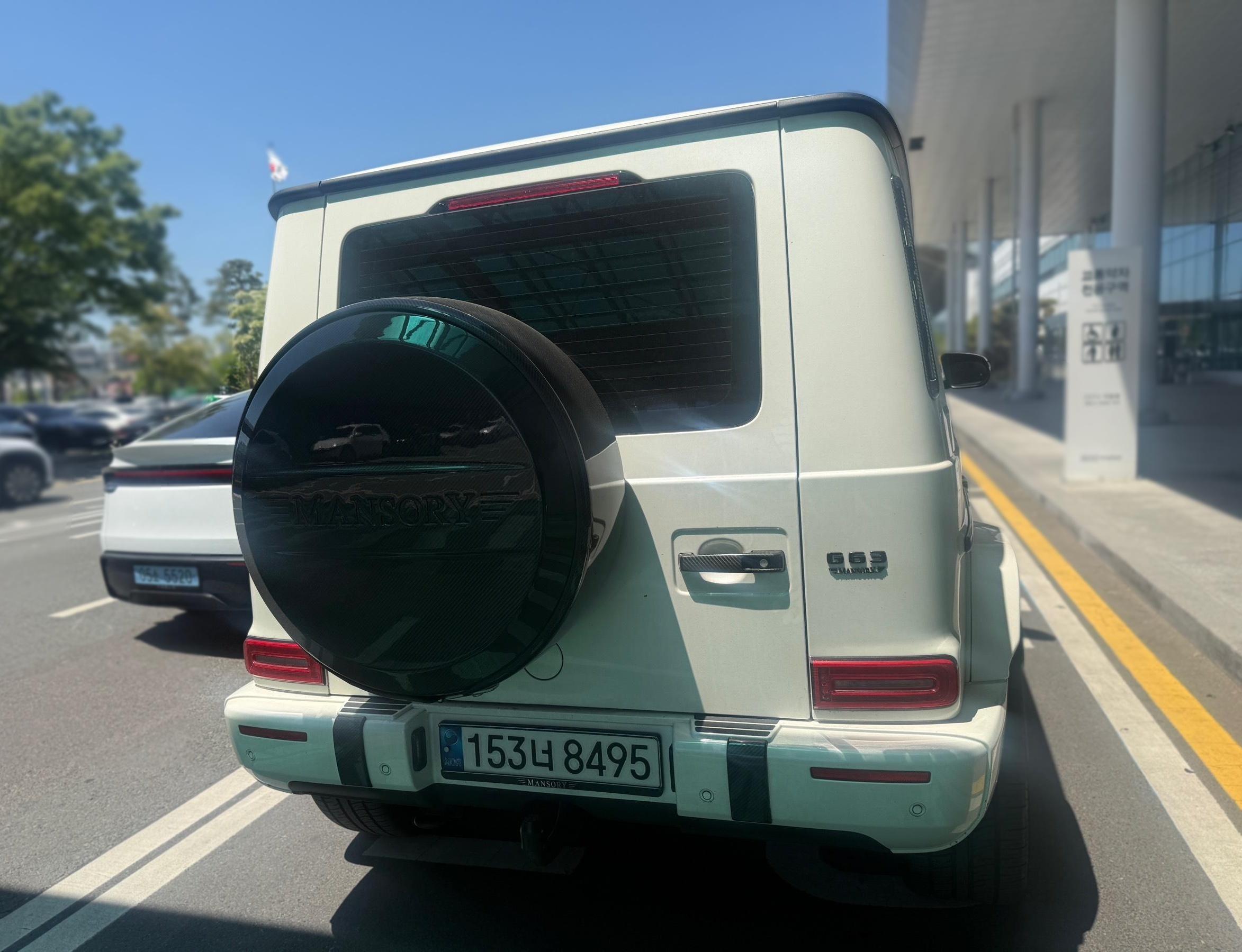 Mercedes-Benz G-Class W463b
