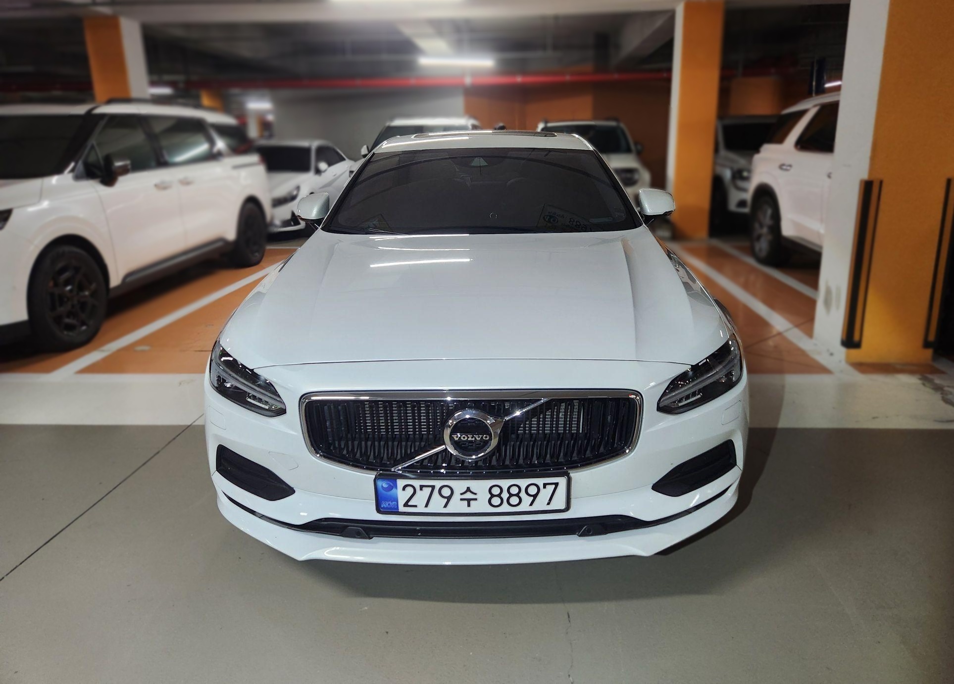 Volvo S90
