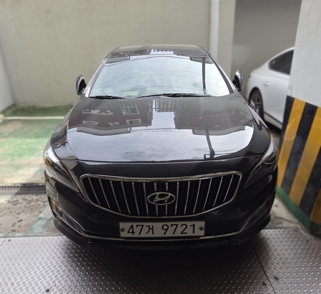 Hyundai Aslan