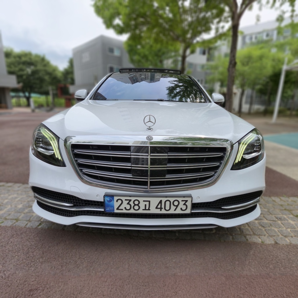 Mercedes-Benz S-Class (W222)