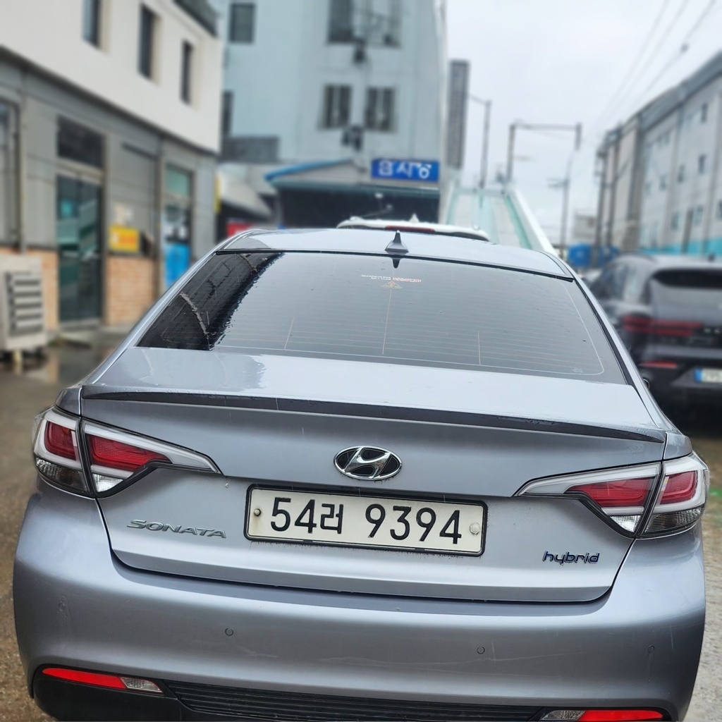 2015 Hyundai LF SONATA Hybrid 2.0 Smart — Korean import available from KcarDeals