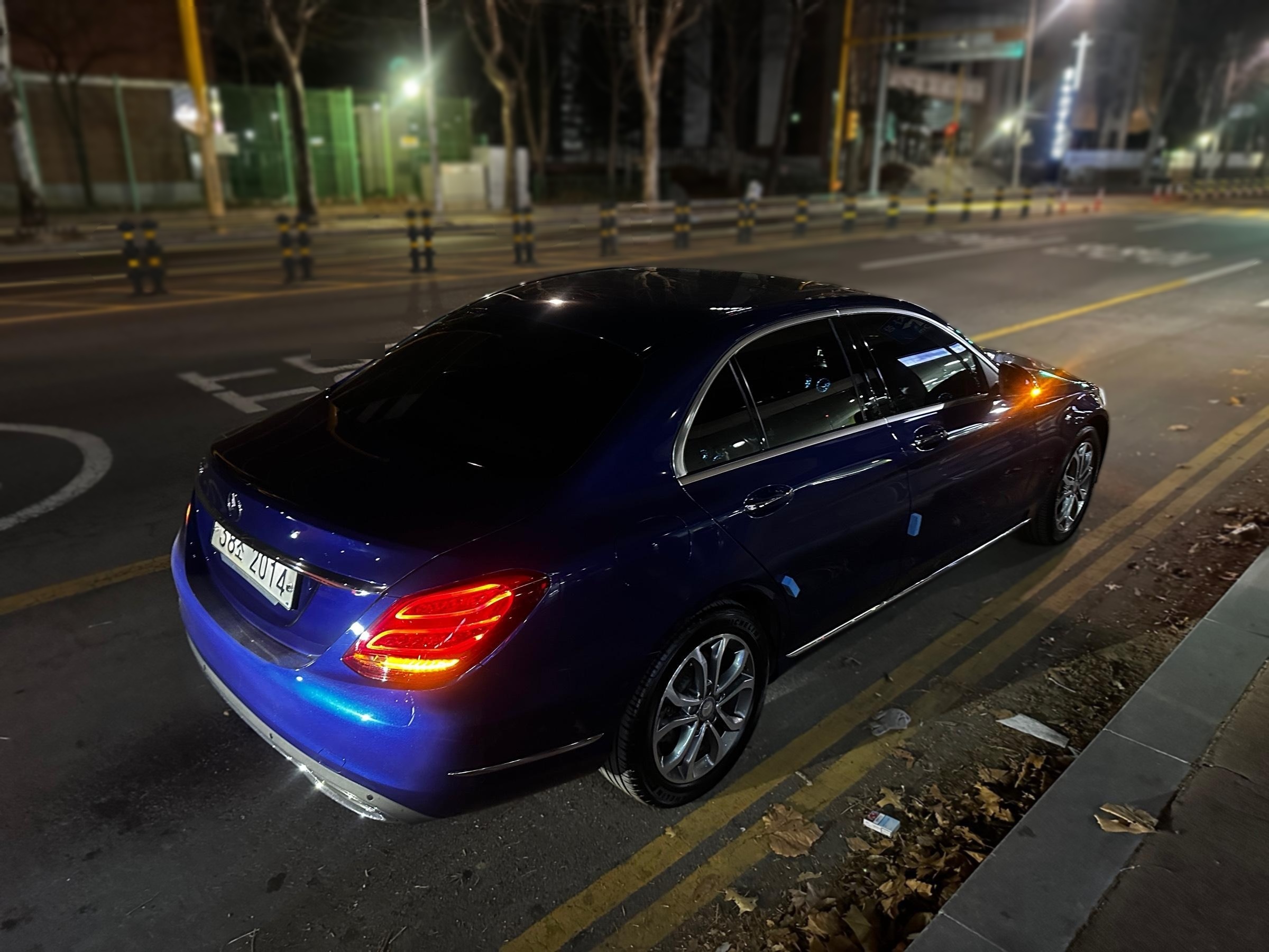 Mercedes-Benz C-Class (W205)