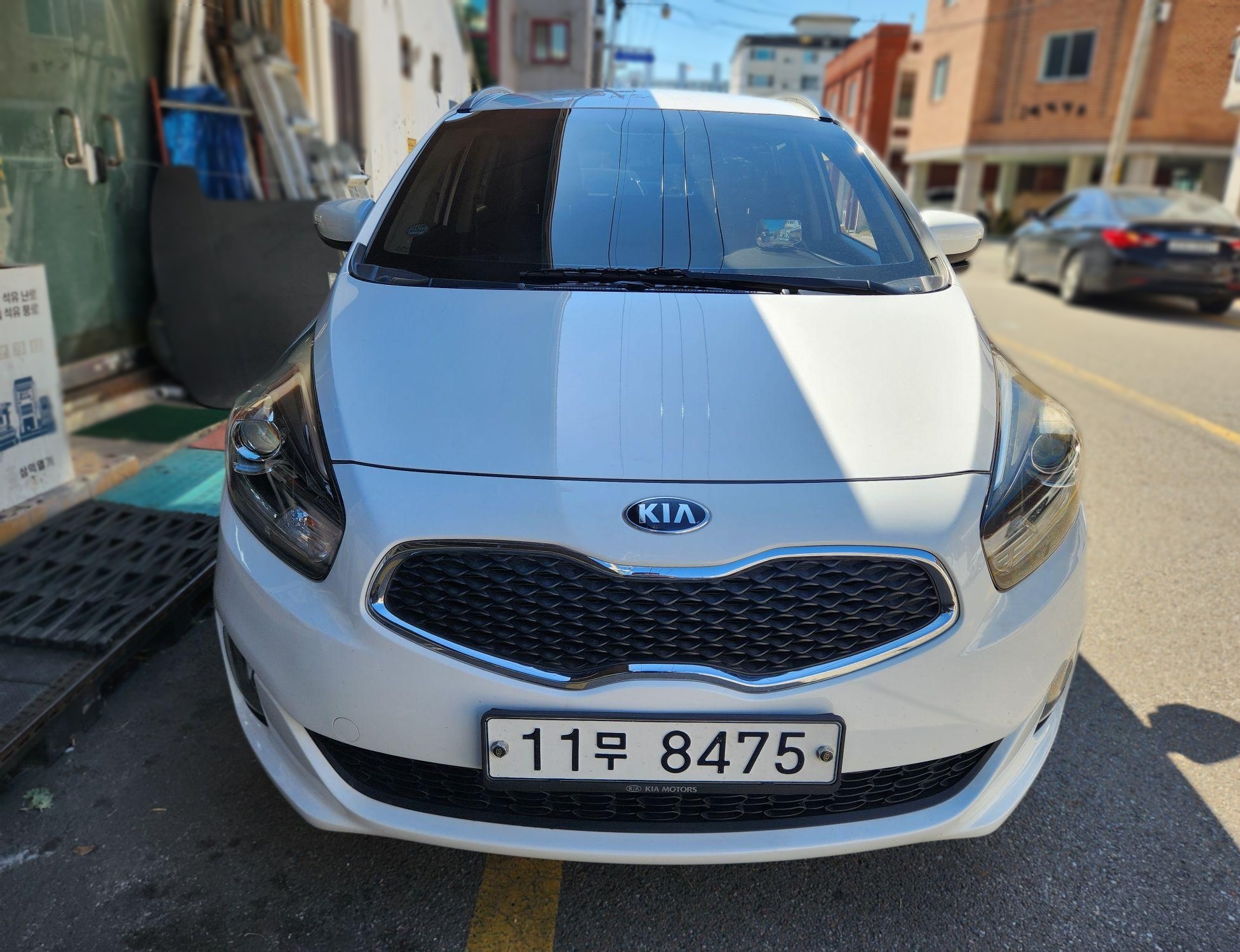 Kia All-New Carens