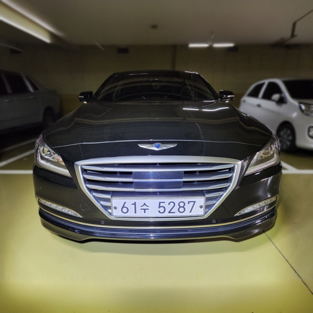 Hyundai Genesis DH