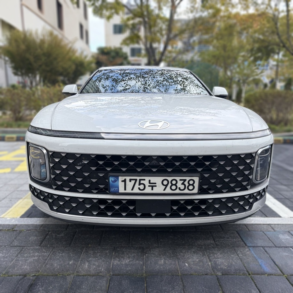 Hyundai The All-New Grandeur Hybrid (GN7)