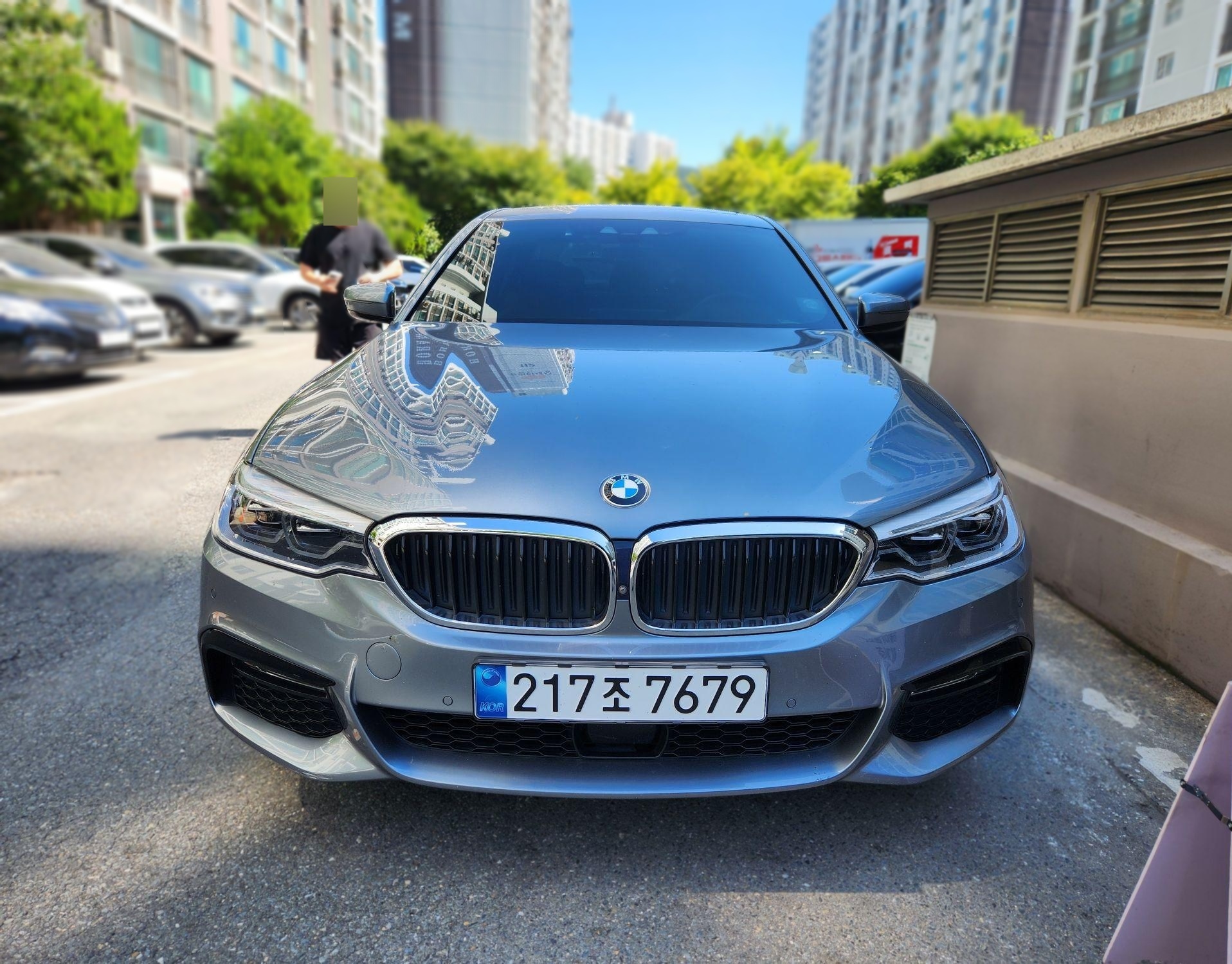 BMW 5 Series (G30)