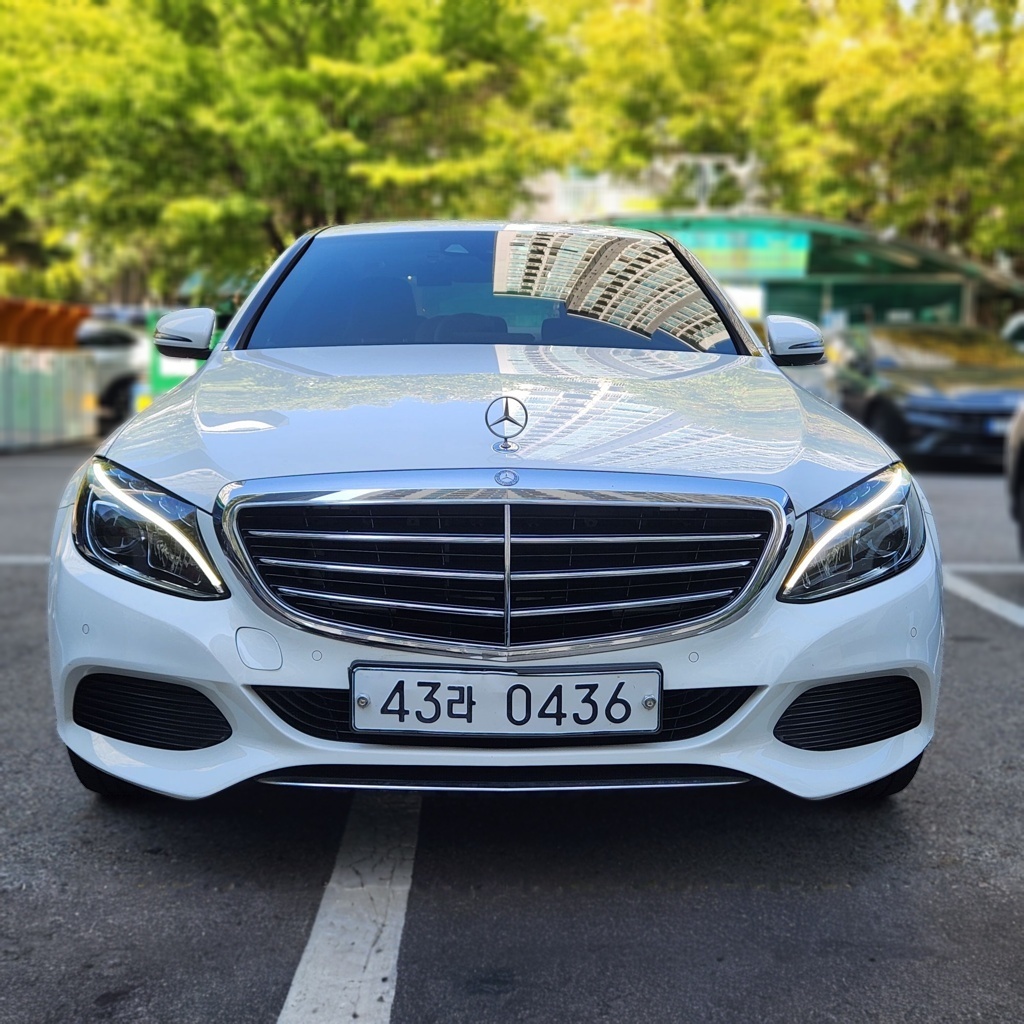 Mercedes-Benz C-Class (W205)