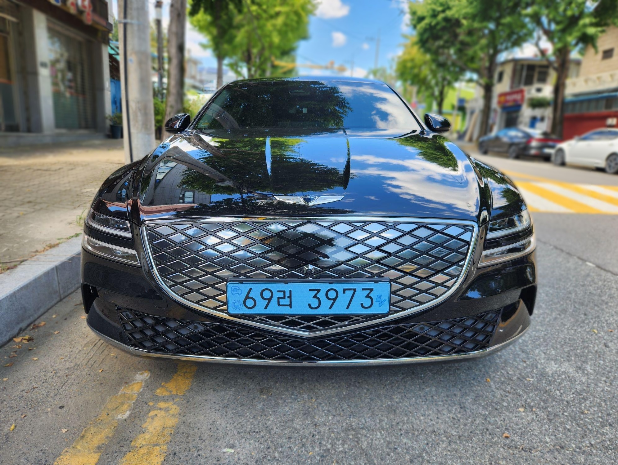 Genesis Electrified G80