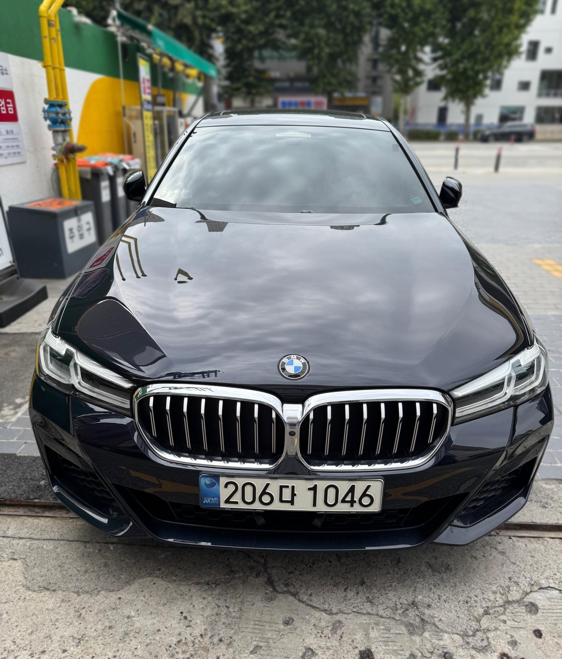 BMW 5 Series (G30)