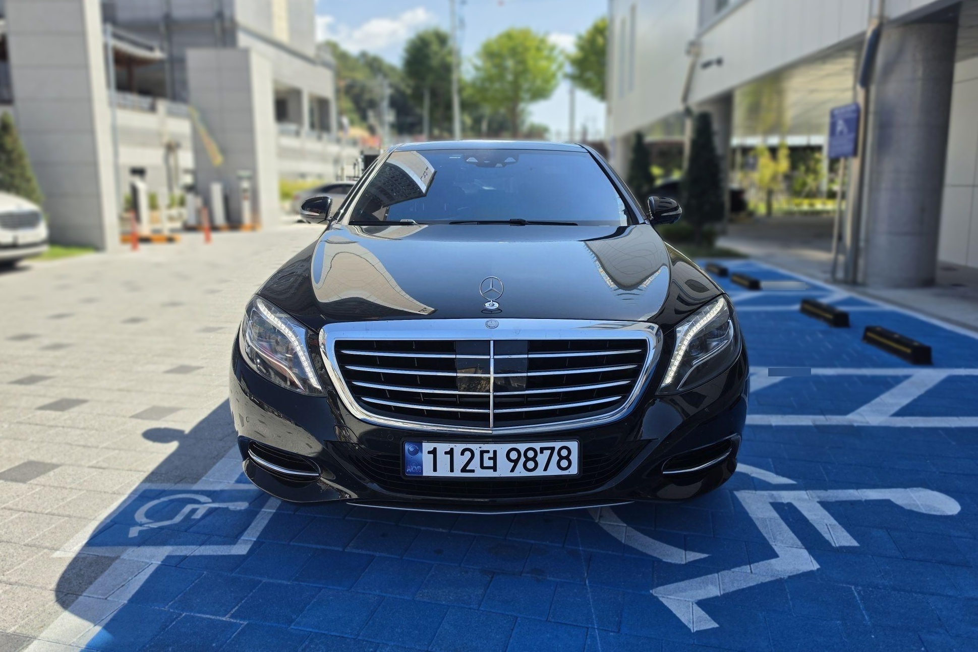 Mercedes-Benz S-Class (W222)