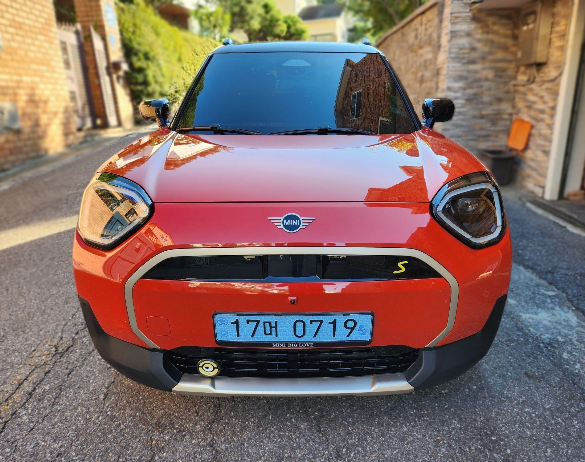 MINI Aceman 1st Gen