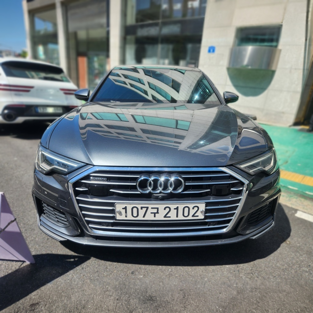 Audi A6 (C8)