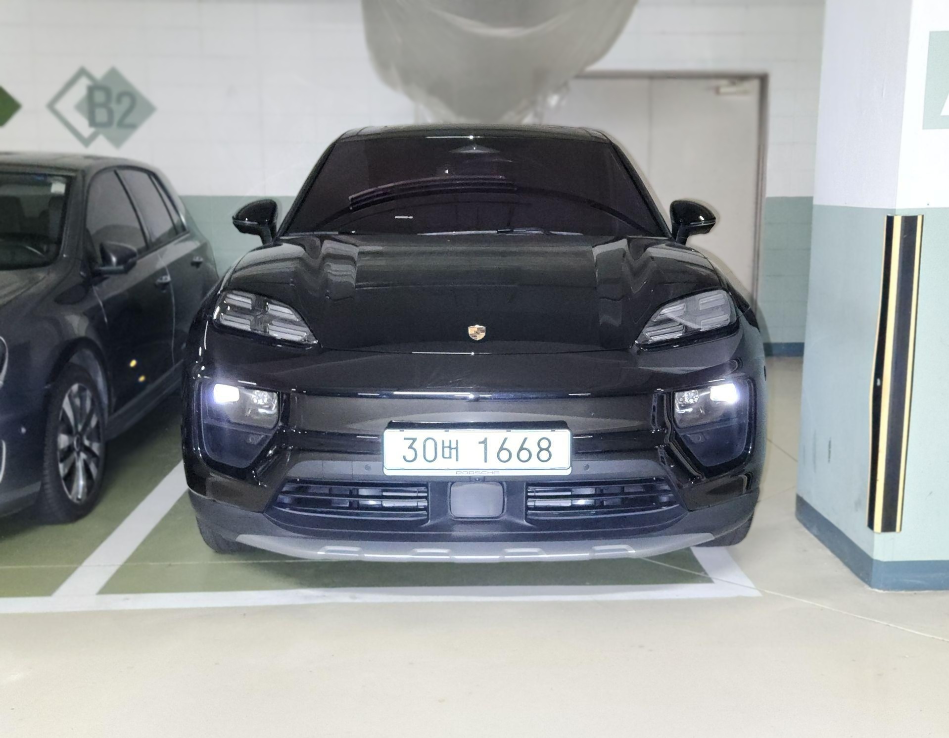 Porsche Macan Electric
