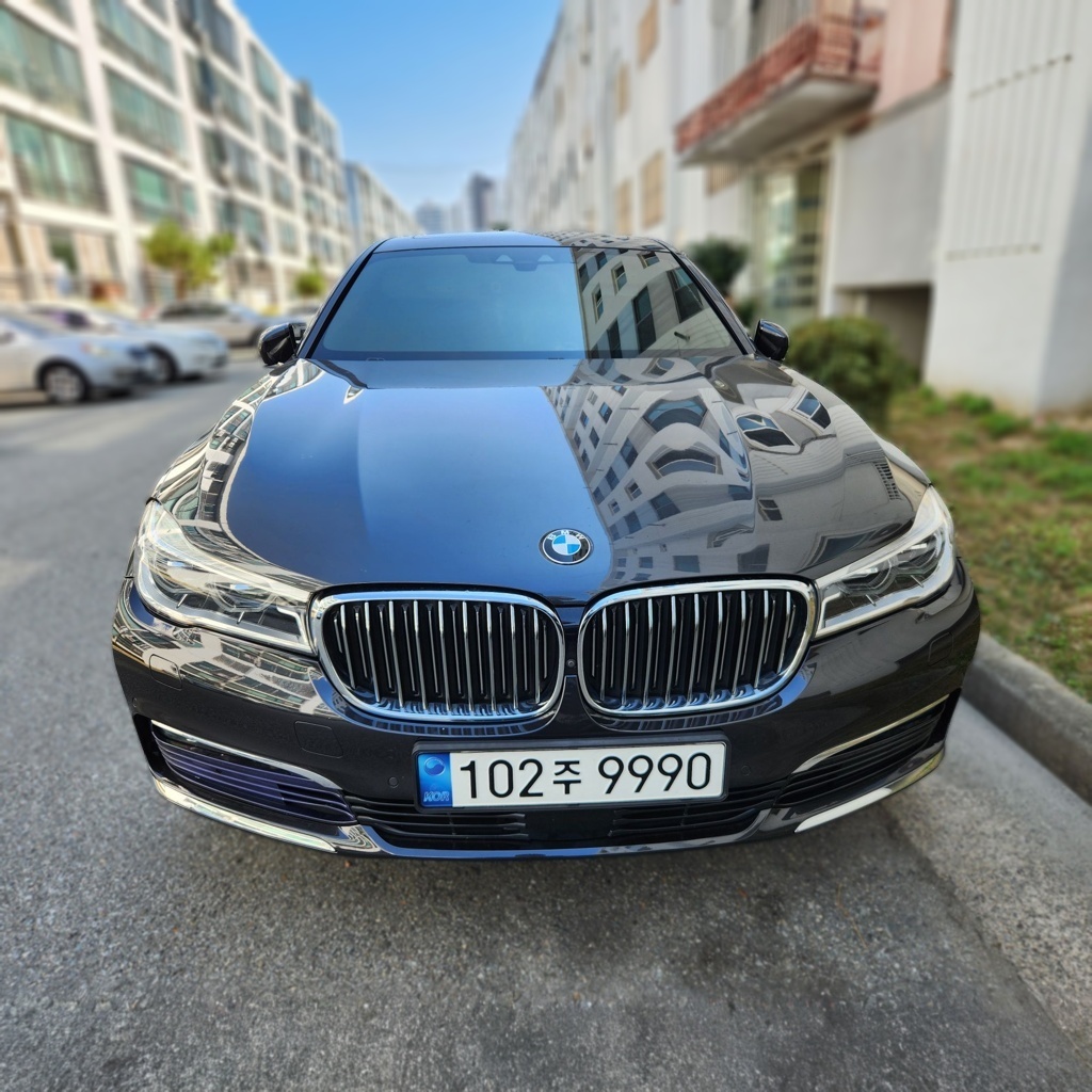 BMW 7 Series (G11)