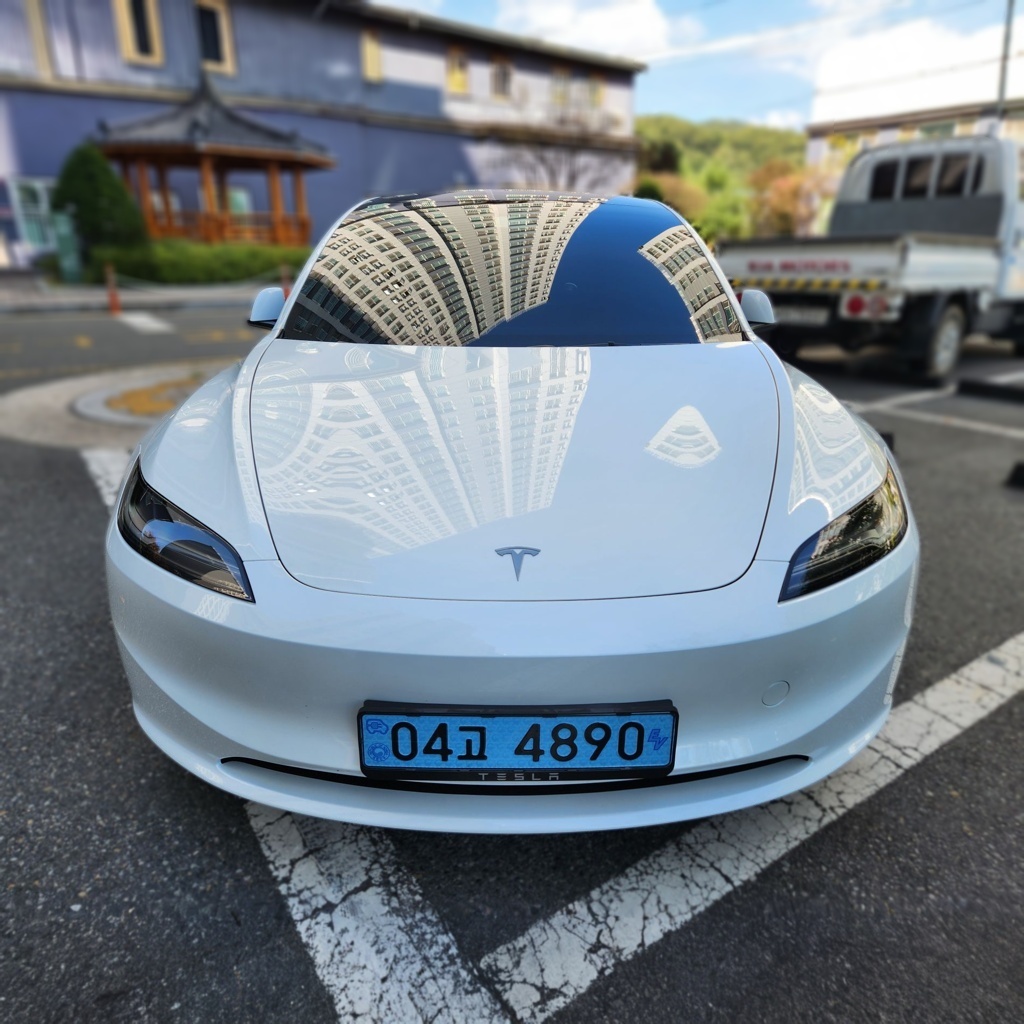 2024 Tesla MODEL 3 Highland Long Range AWD — photograph 1 of 1