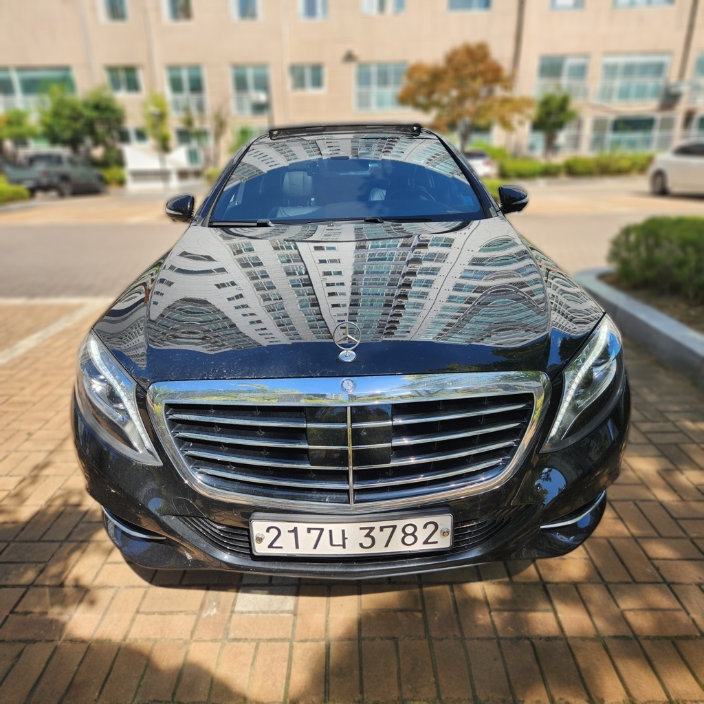 Mercedes-Benz S-Class (W222)