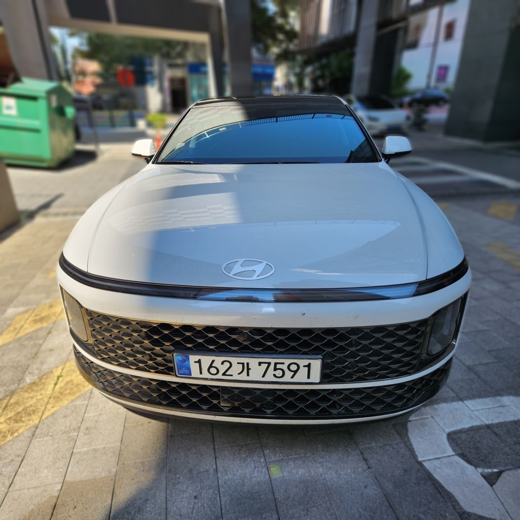 Hyundai The All-New Grandeur Hybrid (GN7)