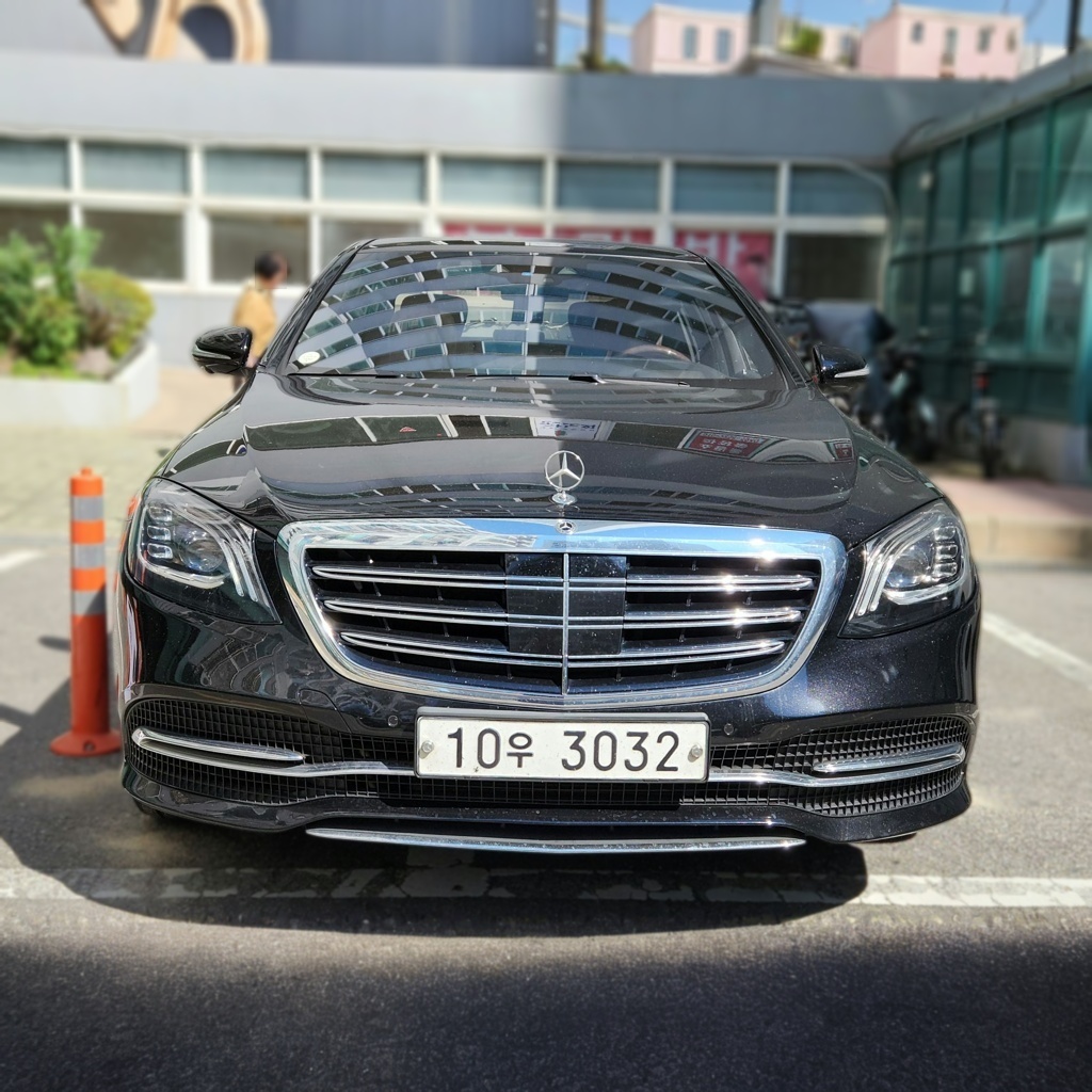 Mercedes-Benz S-Class (W222)