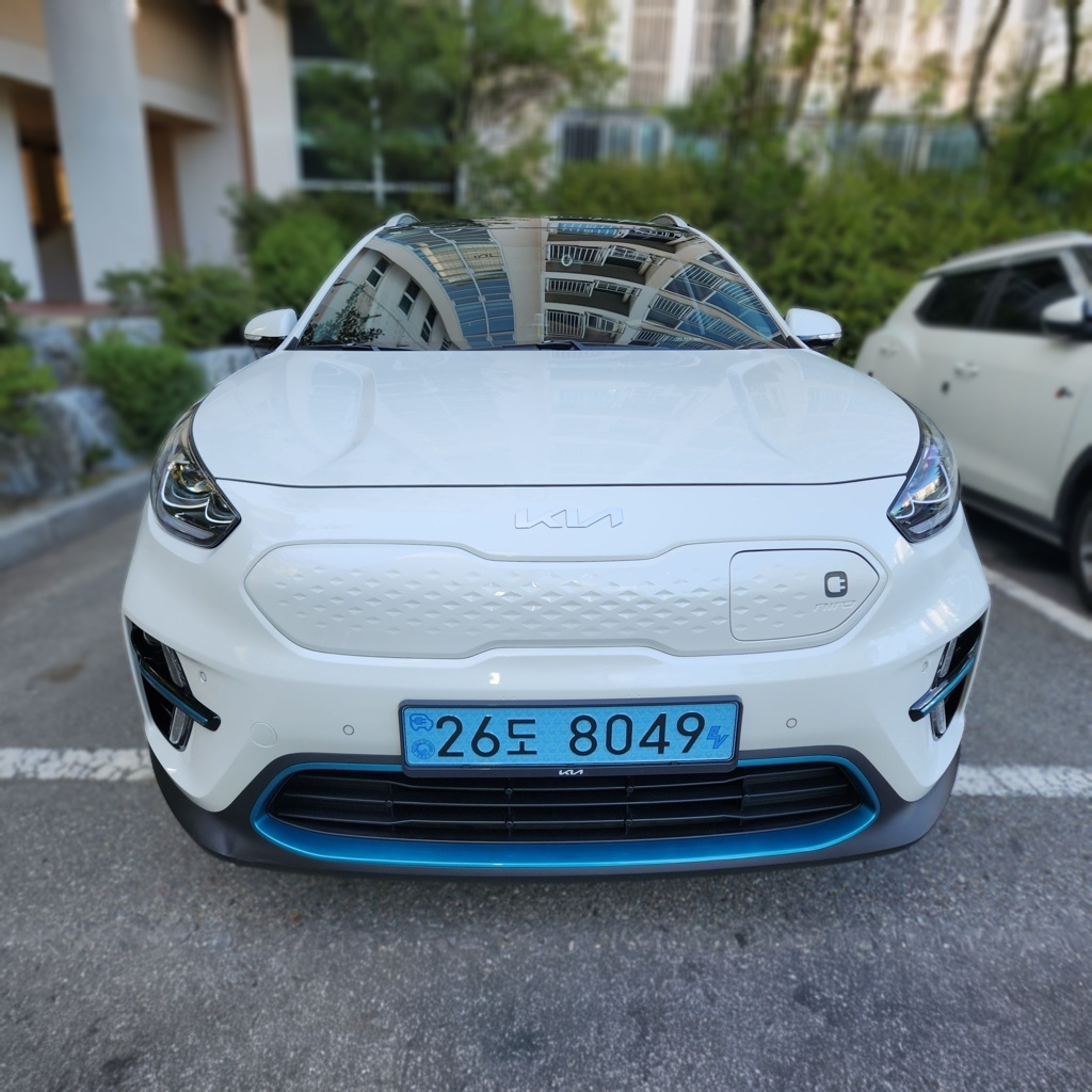 2022 Kia NIRO EV Taxi Type — photograph 1 of 1