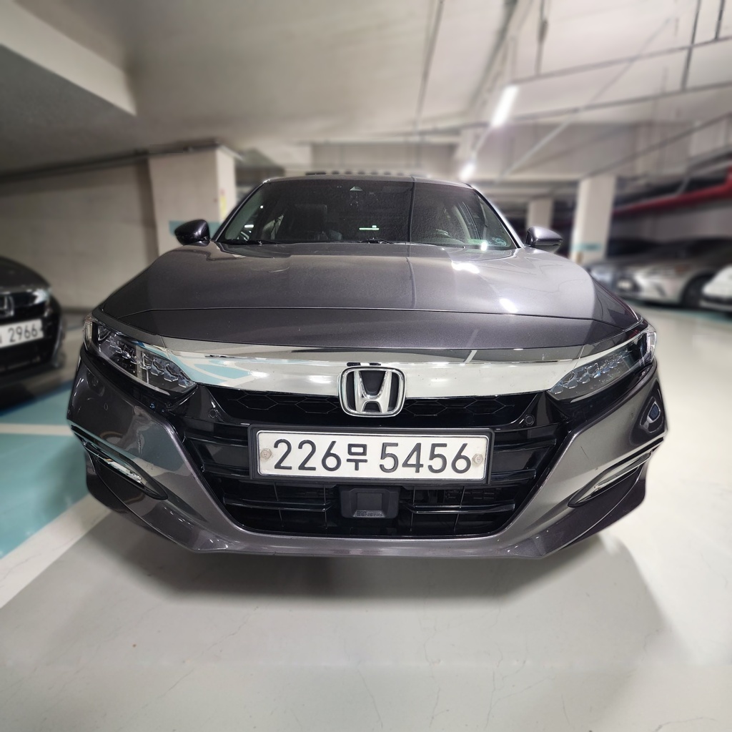 2019 Honda ACCORD 10 Generation 2.0 Hybrid Touring — Korean import available from KcarDeals