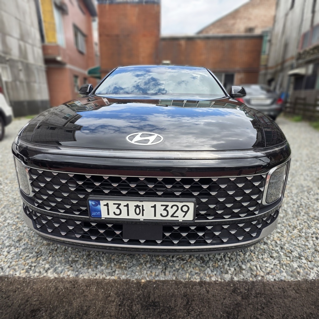 Hyundai The All-New Grandeur (GN7)