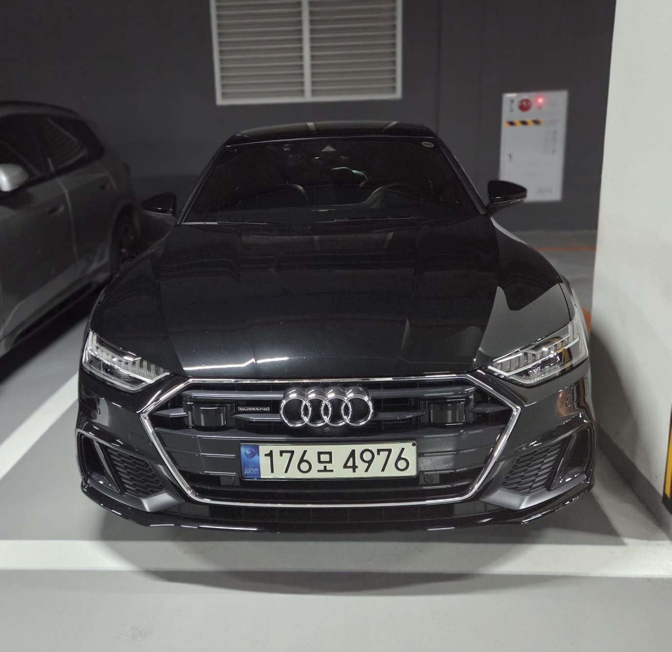 Audi A7 (4K)