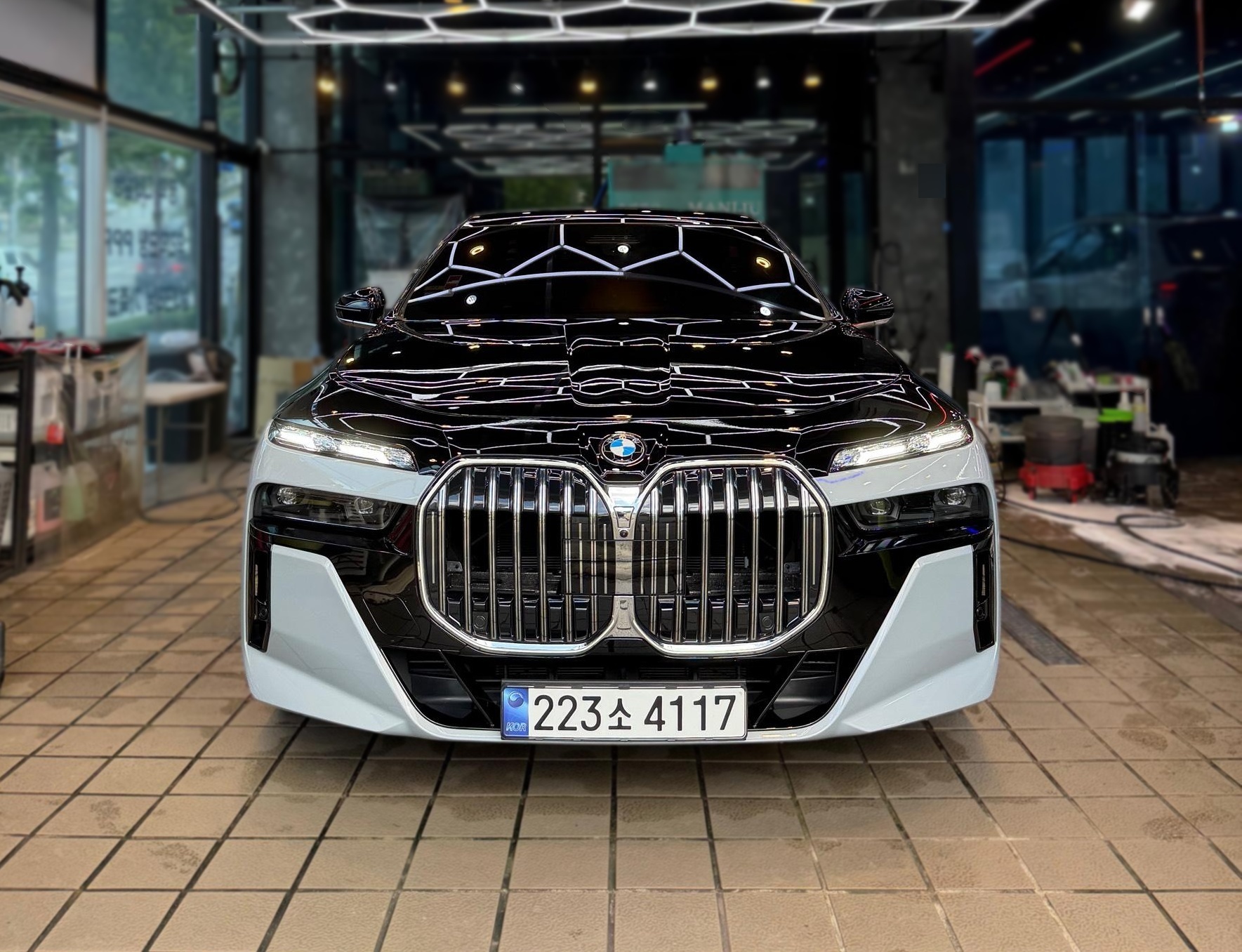BMW 7 Series (G70)