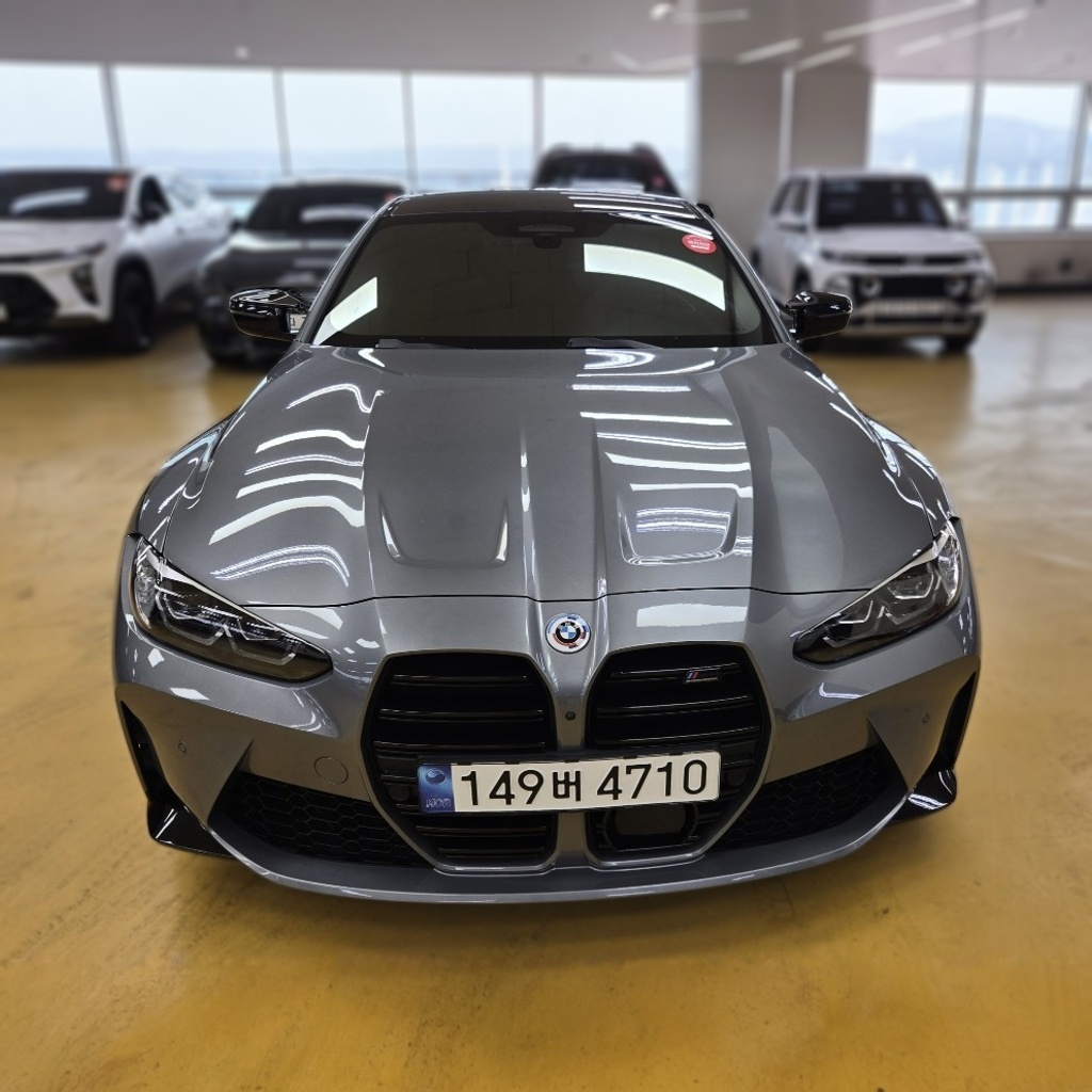 BMW M4 (G82)