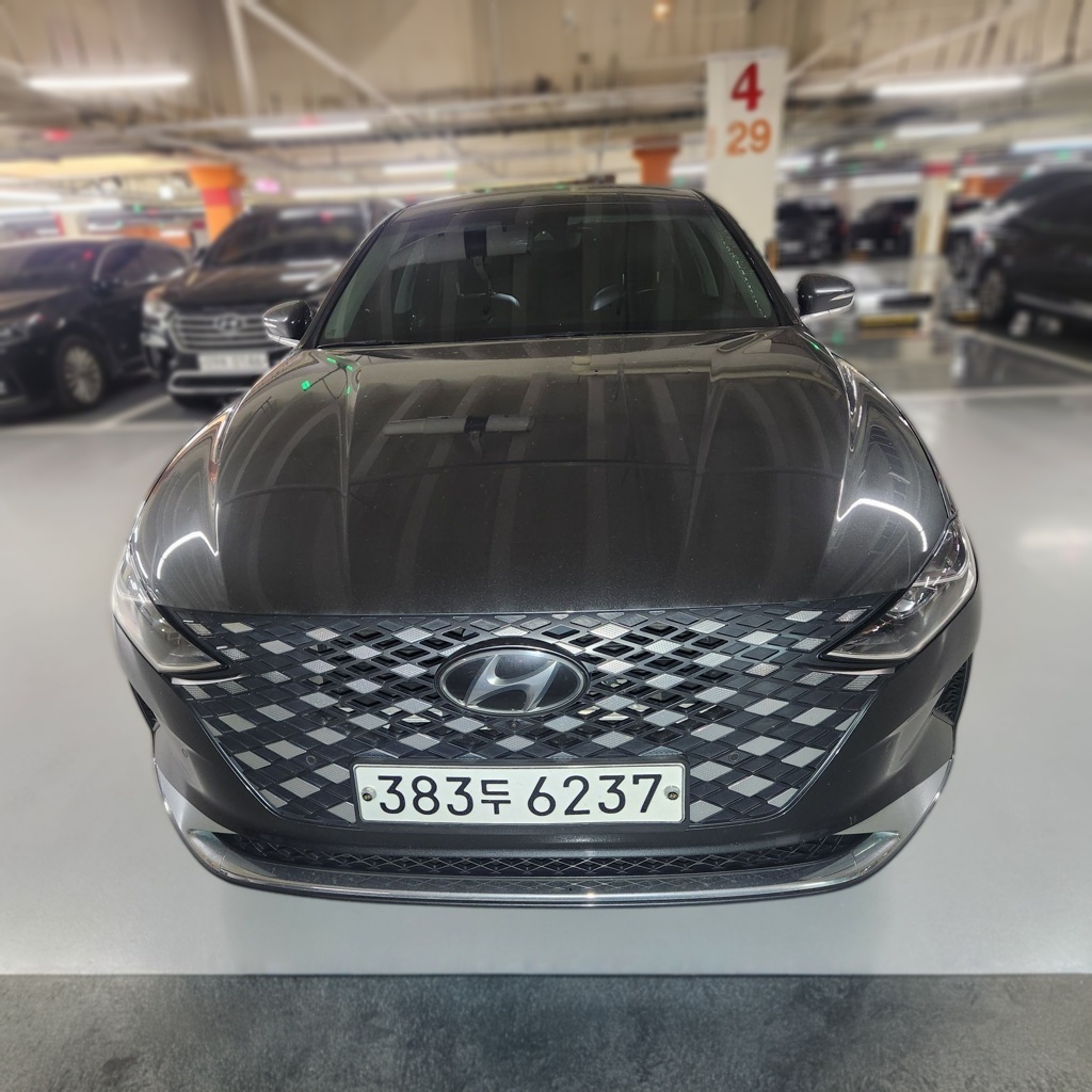 Hyundai The New Grandeur IG Hybrid