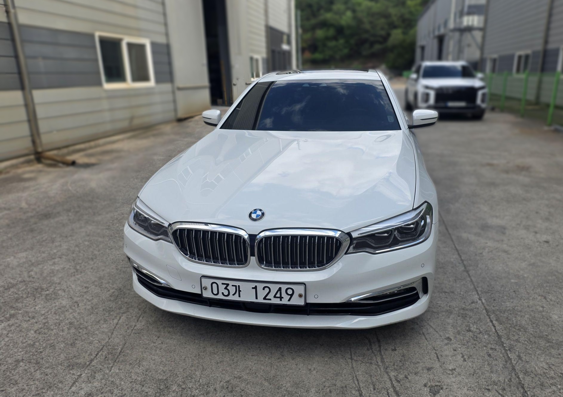 BMW 5 Series (G30)