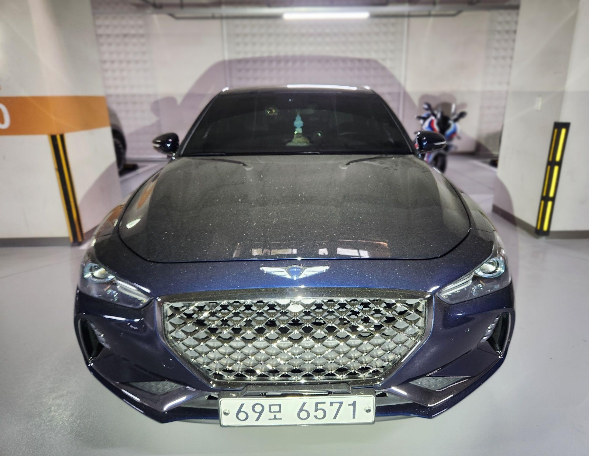 Genesis G70