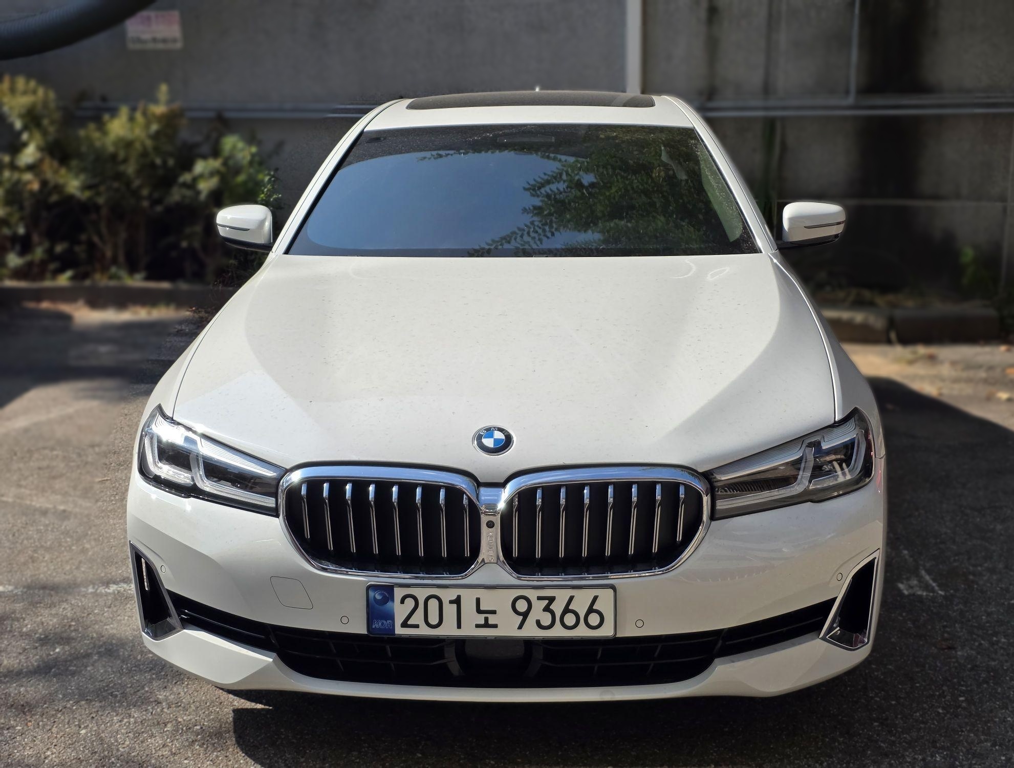 BMW 5 Series (G30)