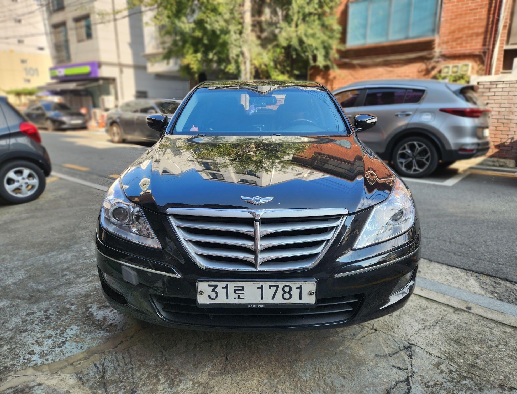 Hyundai Genesis