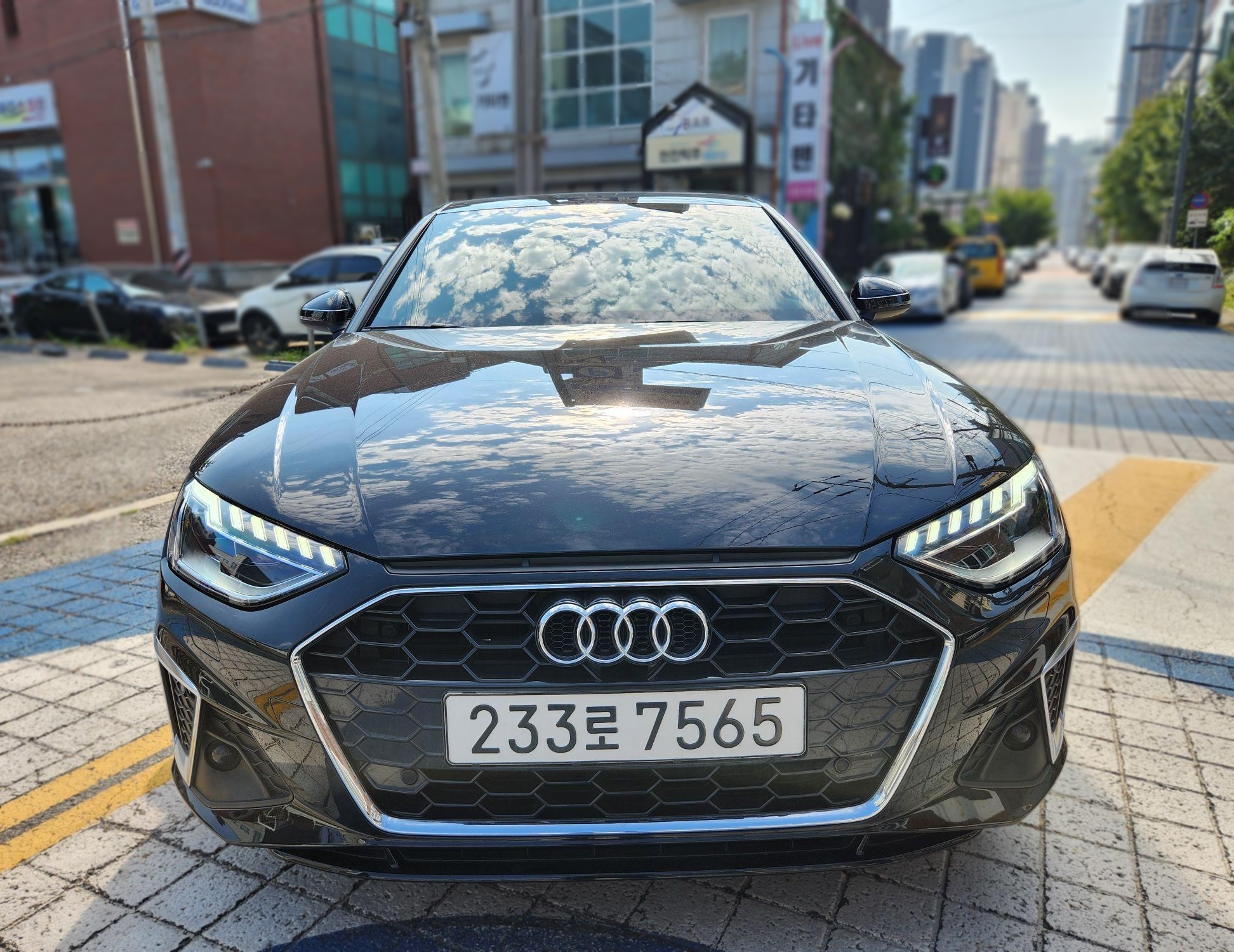 Audi A4 (B9)