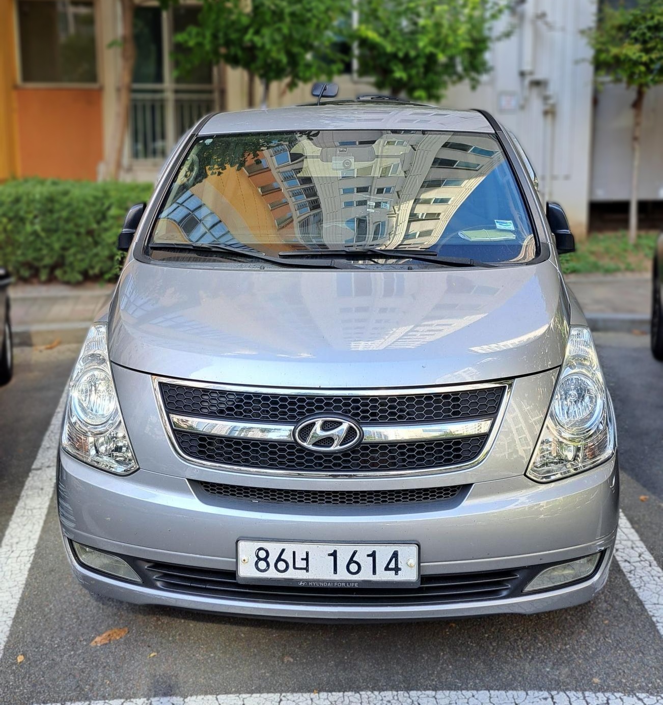 Hyundai Grand Starex