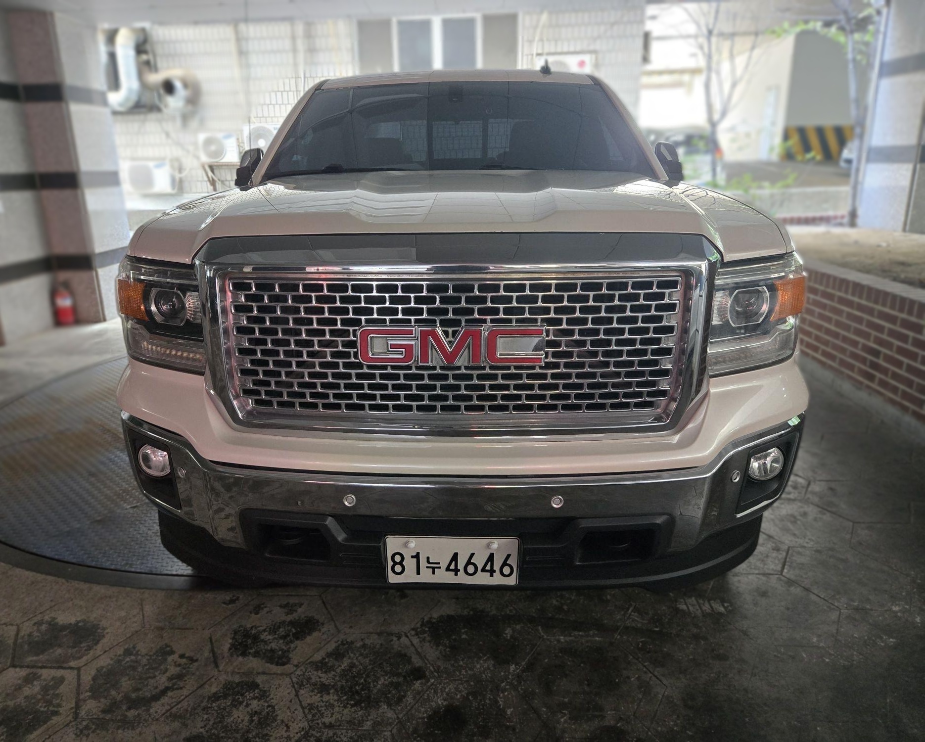 GMC Sierra