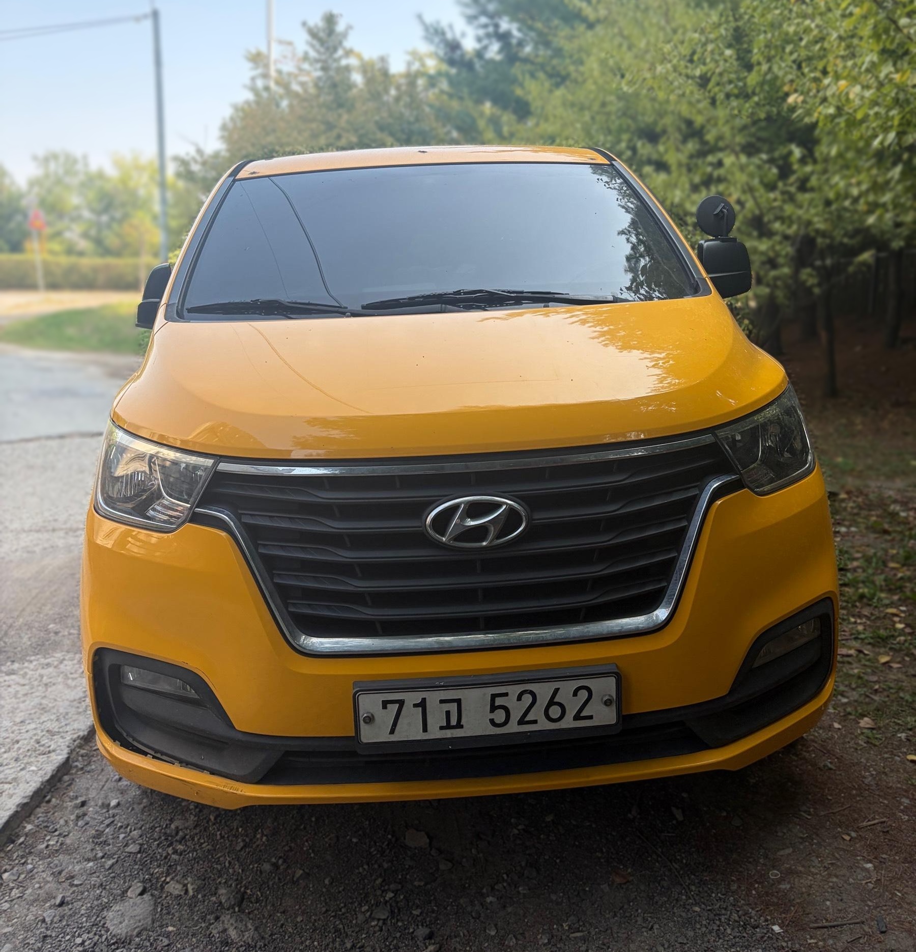 Hyundai The New Grand Starex