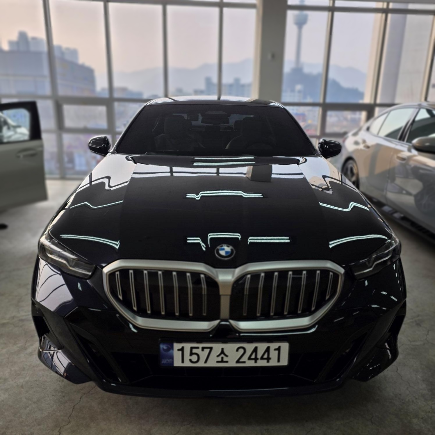 BMW 5 Series (G60)