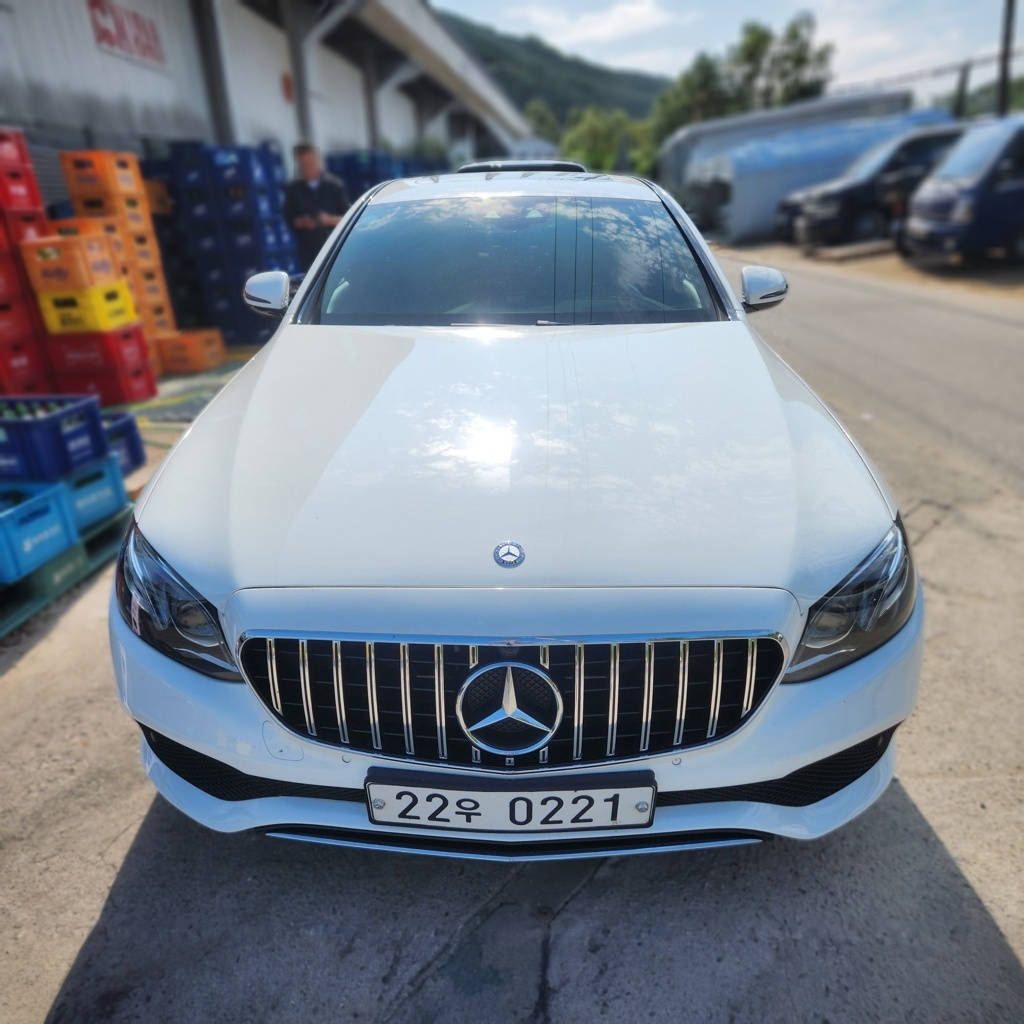 Mercedes-Benz E-Class (W213)