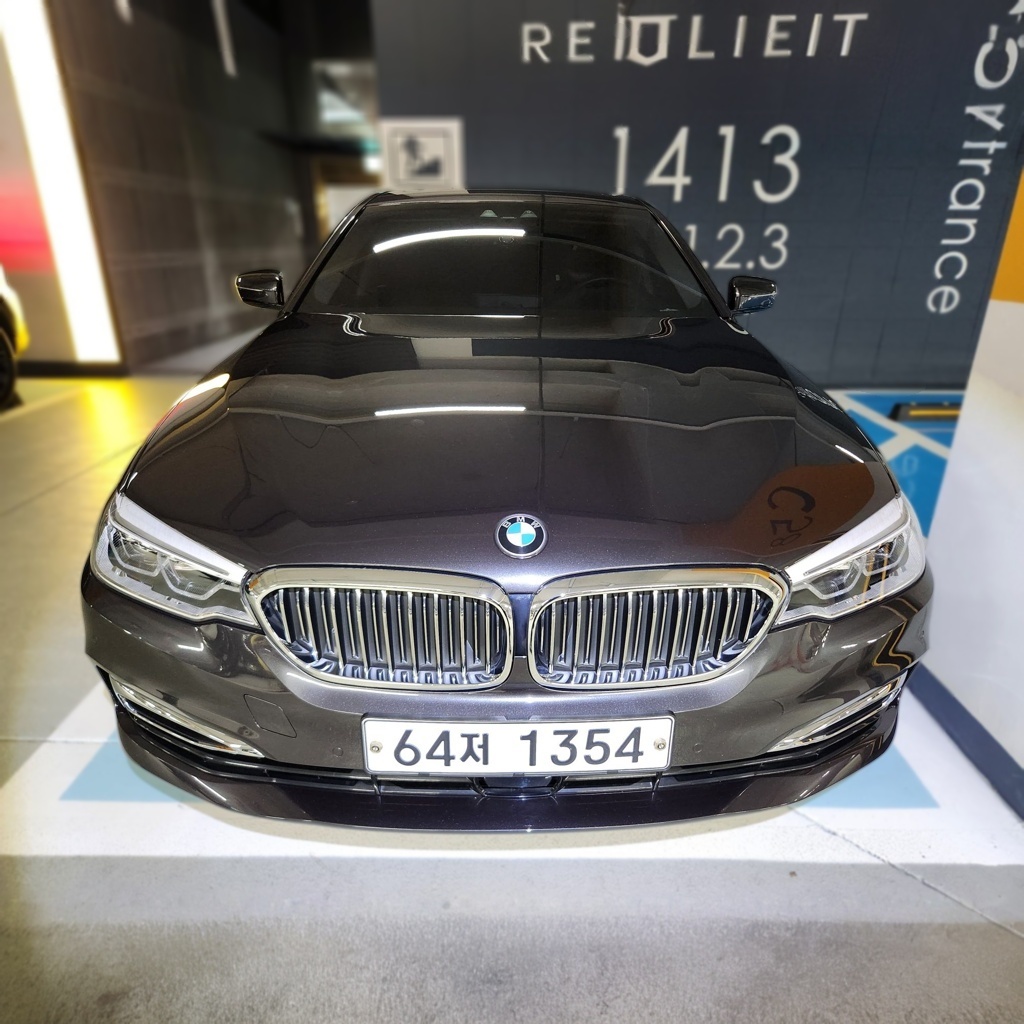 BMW 5 Series (G30)