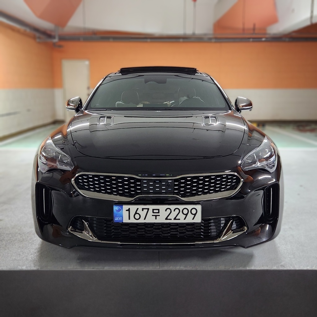 2023 Kia STINGER Meister 3.3 TURBO AWD GT — photograph 1 of 1