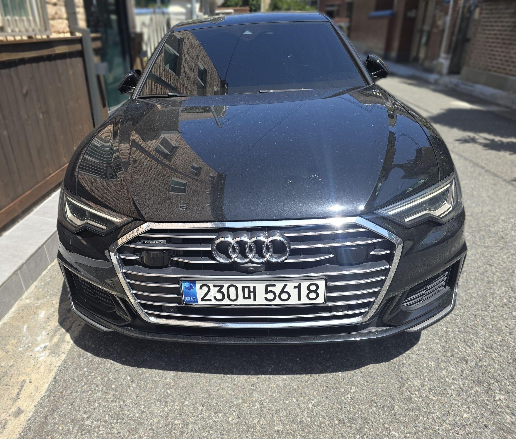 Audi A6 (C8)