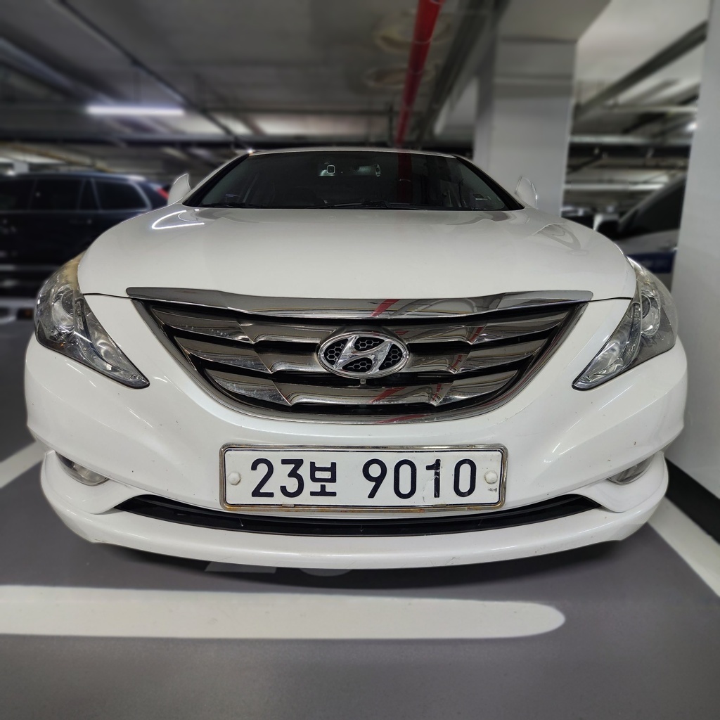 Hyundai YF Sonata