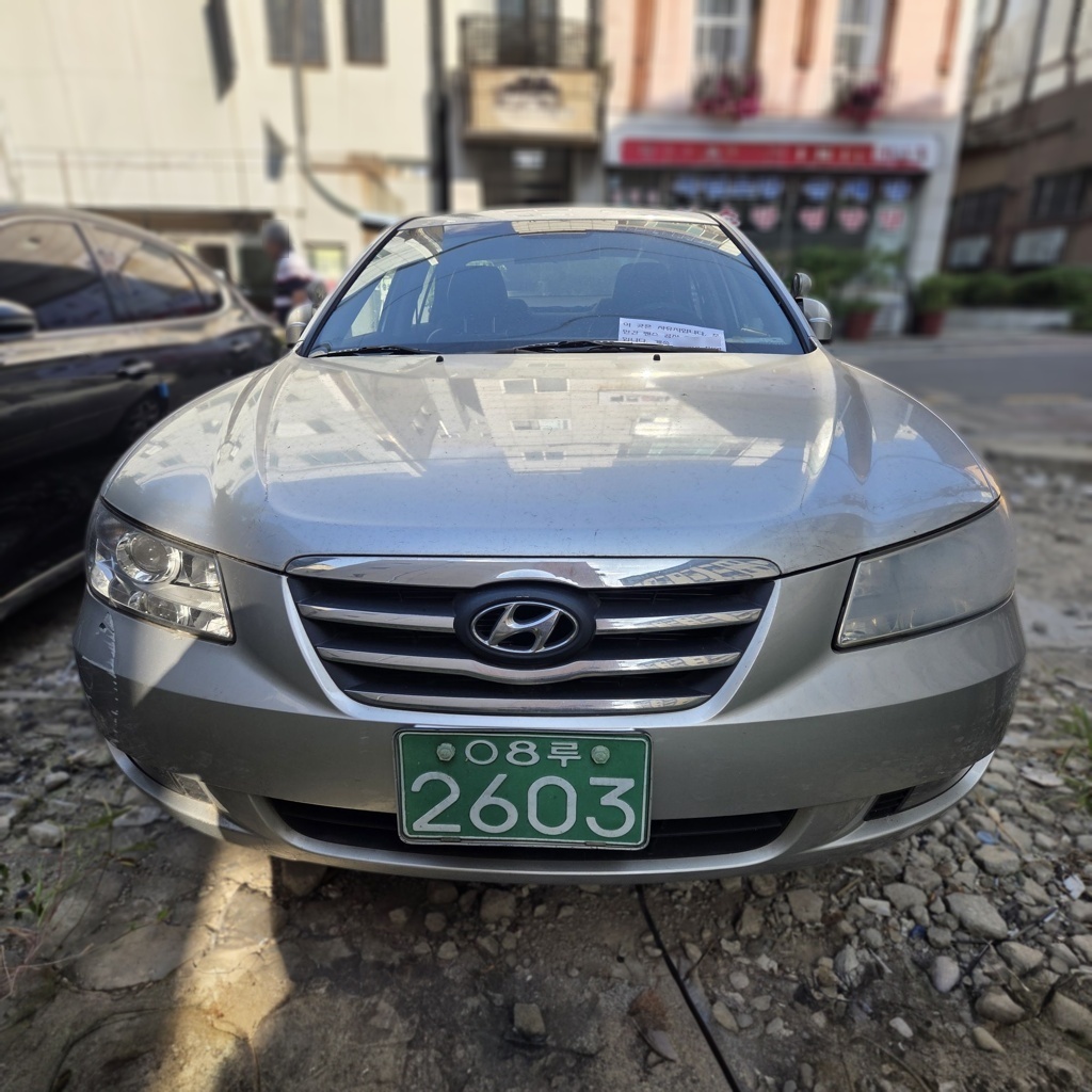 Hyundai NF Sonata